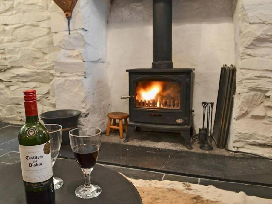 Cosy Terrace Cottage Built Into The Mountain Side. ブライナイ・フェスティニオグ エクステリア 写真
